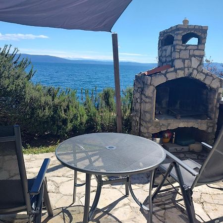 Apartment By The Sea- Santa Marina Raša المظهر الخارجي الصورة