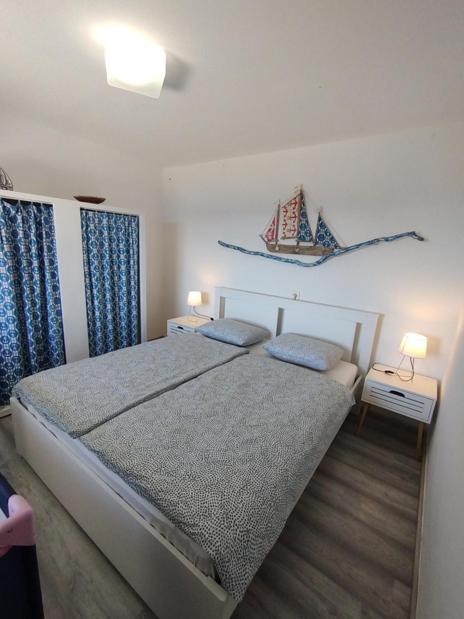 Apartment By The Sea- Santa Marina Raša المظهر الخارجي الصورة